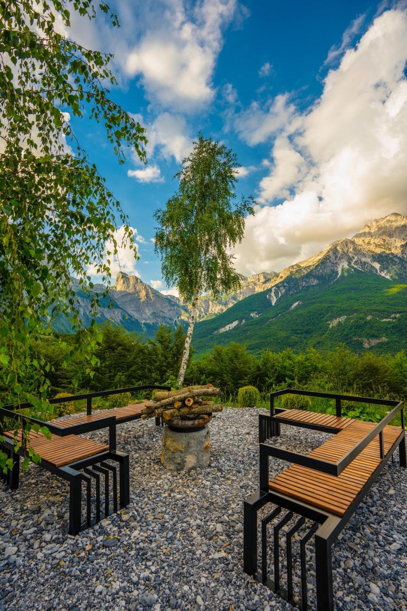 Vidis Chalet Boutique Hotel Theth Exterior foto